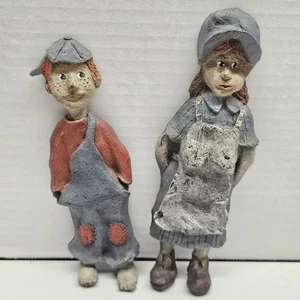 2 Vintage Harz Figuren Country Folk Mutter Sohn flache Rückseite Wandbehang 6,5" & 6" - Bild 1 von 11