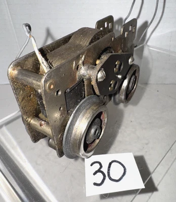 LIONEL-IVES PREWAR O GAUGE STEAM ENGINE LOCO MOTOR - PARTS/RESTORATION - Image 1 of 4