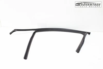 Hyundai Santa Fe 2019-2023 puerta delantera izquierda conductor ventana cristal canal de funcionamiento OEM Foto 1 de 4