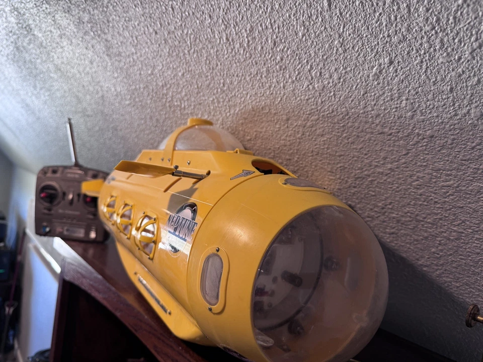 Радиоуправляемая подводная лодка ThunderTiger Neptune SB-1 - Изображение 1 из 4