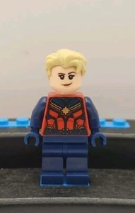 LEGO Super Heroes Infinity Saga Captain Marvel Minifigur im Set 76266 76237 - Bild 1 von 2