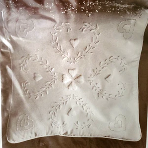 Vintage CATHY NEEDLECRAFTS Candlewickery CW Hearts Kit #7803 - Picture 1 of 3