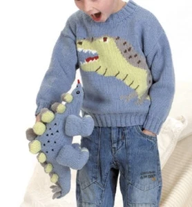 PATRÓN TEJIDO - JUGUETE DINOSAURIO STEGOSAURUS Y JERSEY/SUÉTER EN 5 TAMAÑOS DE PECHO - Imagen 1 de 1