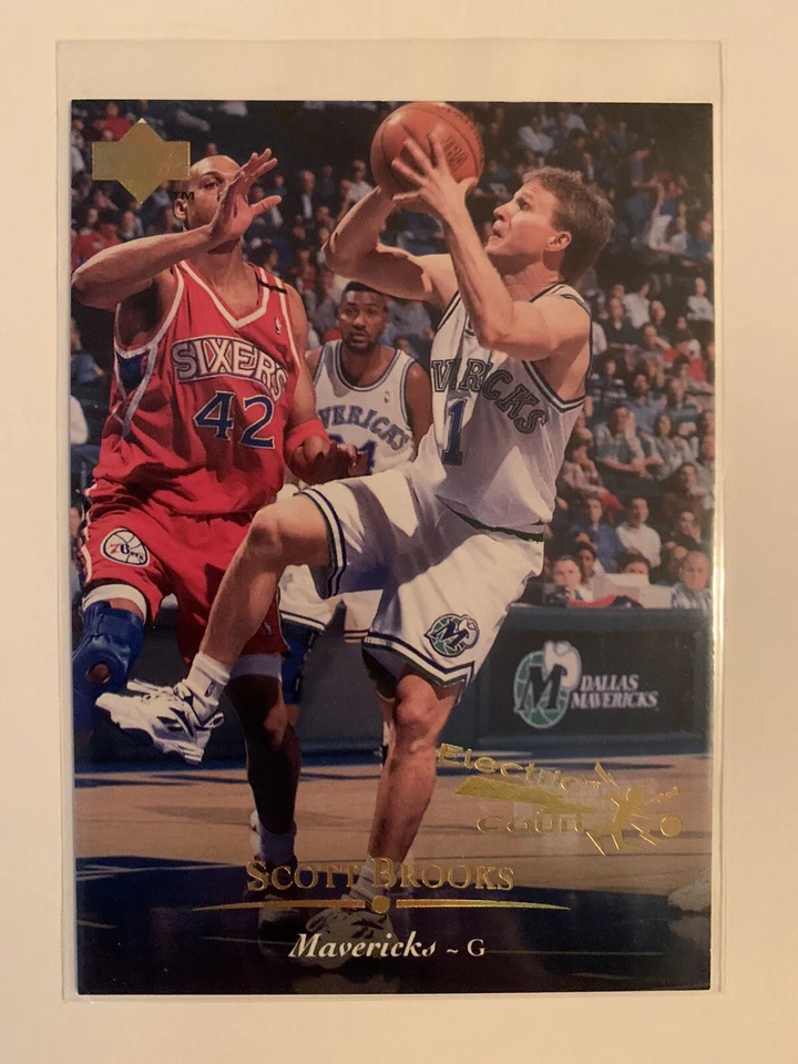 1995-96 Upper Deck Scott Brooks Electric Court Gold #32 ~ Dallas Mavericks - Image 1 of 2