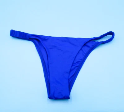 Roupa de banho Vitamina A grande tanga azul estilo T alça franzida praia biquíni parte inferior nova - Imagem 1 de 4