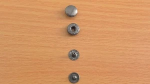 Boutons pression 15 sets 10 mm métal noir charcoal boutons pression anorak - Imagen 1 de 7