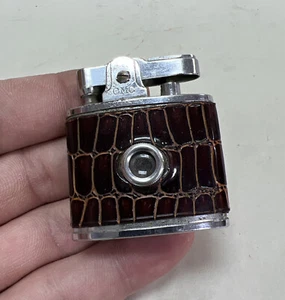 VINTAGE PIN UP PEEP SHOW VIEWER LIGHTER CMC CONTINENTAL LEATHER WRAP - Picture 1 of 13