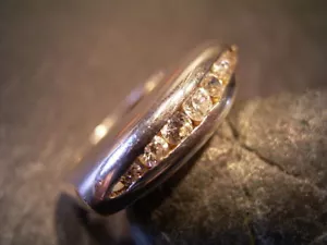 DISEÑO MADURO - ANILLO DE PLATA CIRCONIA - PLATA 925 REAL - Imagen 1 de 1