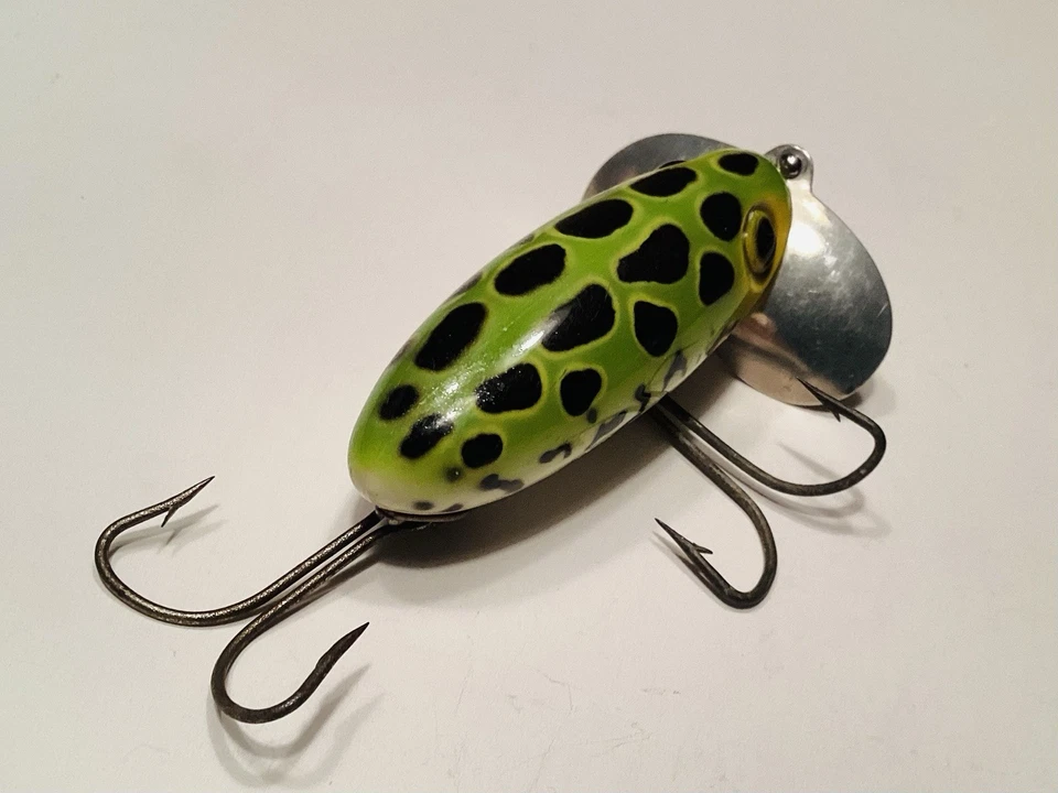 Винтажный довоенный Arbogast Jitterbug (вертикальные винты использовались только в 1941 году) - Изображение 1 из 4