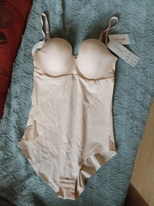 Triumph Body*** Modell Body Make Up skin /haut/ nude 75 B Neu mit Etikett - Bild 1 von 4