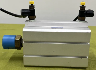 Plantilla de cilindro de aire KOGANEI, CDAS63x80-B-R Foto 1 de 4