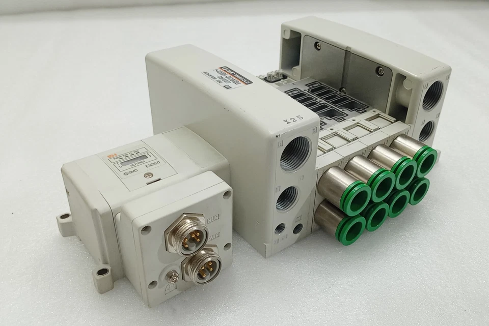 Dispositif SMC EX250 SI Avec Manifold SMC I-VV5QC41-04C16FSDLO - Photo 1/4