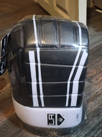 NHL Game on Glove - LA Kings  / Drink holder Cover