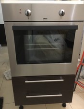 Forno Zanussi ZOB332X con mobile cassettiera 