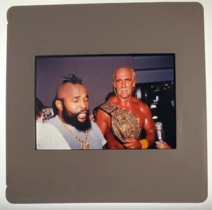 Vintage Hulk Hogan & Mr. T Wrestling Dia, 35mm Photo, WWE/WWF, Wrestlemania - Bild 1 von 3