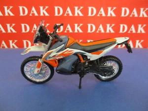 Die cast 1/18 Modellino Moto KTM 790 Adventure R Rally by Burago - Foto 1 di 4