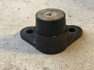 2006 2007 Seadoo 3D DI 947 OEM black rubber motor engine mount 270000663 - Picture 1 of 5