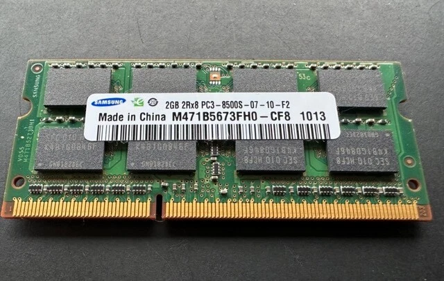Samsung PC3-8500 2 GB SO-DIMM 1066 MHz PC3-8500 DDR3 Memory (M471B5673FH0-CF8) - Image 1 of 1