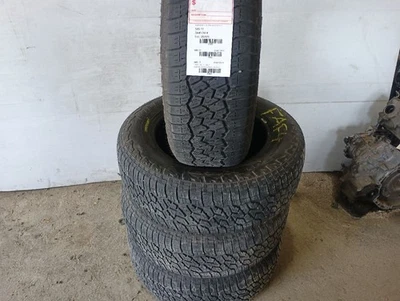 Cuatro (4) neumáticos 235-65-R17, FALKEN WILDPEAK AT 11866222 Foto 1 de 4