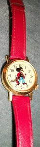 Vintage Mickey Mouse mechanische Winduhr mit Schweizer Werken (2. Hand-Blume) - Bild 1 von 8