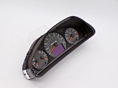 Cuadro de instrumentos velocímetro MPH A2085406611 Mercedes-Benz C208 CLK 55 AMG Foto 1 de 4