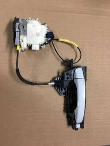 09 - 17 AUDI Q5 Right RH Front Outside Door Handle White/chrome - Picture 1 of 10