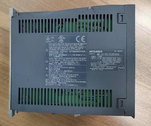 MITSUBISHI MR-J3-70T-S128T029 AC Servo Drive 750W - Bild 1 von 4