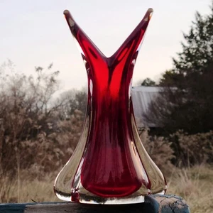90's Murano Sommerso Bird's Beak Stretched Burgundy Vase Formenton Creations - Picture 1 of 9