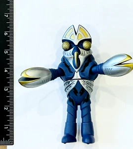 Figura de vinilo japonesa Ultraman CHILD BALTAN Ultra Man de BANDAI - Imagen 1 de 2