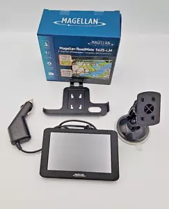 Magellan RoadMate 5625-LM 5" Touchscreen Portable GPS System - Picture 1 of 7
