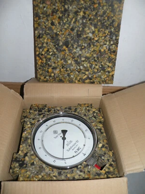 McDaniel Pressure Gauge 0-30 ft.WC 0.1 Subdivision 0.25% Accuracy 1/4"NPT YTN - Image 1 of 4