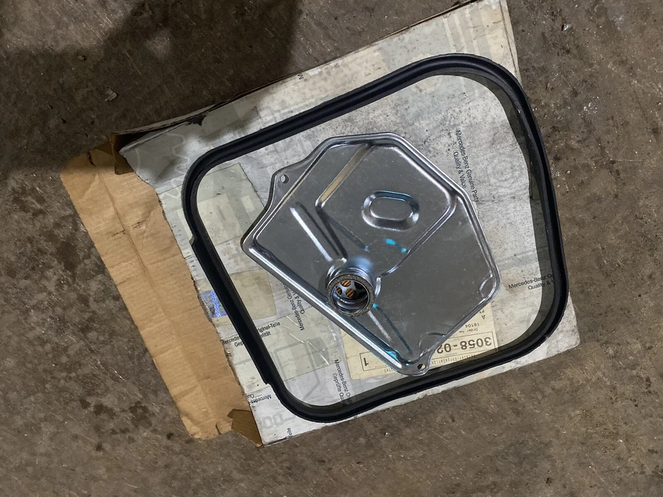 GENUINE MERCEDES NOS automatic transmission Oil Filter Set 1232700098 Porsche - Image 1 of 1