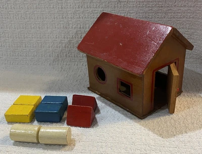 Винтажный сортировщик в форме деревянного дома SHACKMAN с 8 синими красными желтыми белыми блоками - Изображение 1 из 4