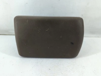 Крышка подлокотника для центральной консоли Nissan Frontier 2002-2004 годов выпуска AP5D9 - Изображение 1 из 4