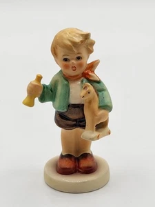Goebel Hummel #239/c Junge mit Horn & Schaukelpferd - Bild 1 von 5