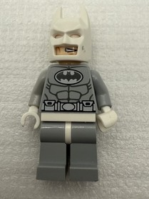 Lego DC Super Heroes Minifigure Arctic Batman From Set 76000 no cape