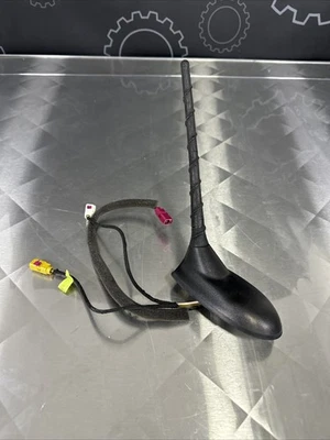 Antena de radio montada en el techo Jeep Cherokee 2014-2018 OEM P050642AD  Foto 1 de 4