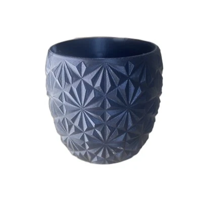 MACETA NEGRA Foto 1 de 2