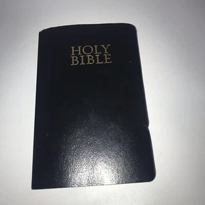 HOLY BIBLE NKJV Christ In Red Dictionary Concordance 1982 NELSON #412 - Picture 1 of 9