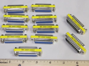 (9+2=11) Gender Changer 25-Pin Blocks 9F/F 2M/M - NEW Old Stock No Packaging - Afbeelding 1 van 2
