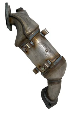 NEAE Catalytic Converter EPA 3.6L Chrysler 200 Town & Country Volkswagen Routan - Imagem 1 de 2