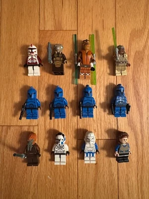 Lego Star Wars Minifigure Lot | Includes Commander Fox, Pong Krell, Zuckuss - Image 1 of 2