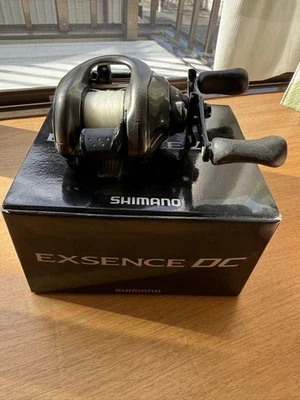 Shimano 12 Exsence DC Right Handle 8.0:1 Gear Bait Casting Reel W/BOX - Image 1 of 4