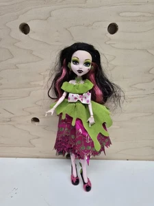 Monster High Snow Bite Draculaura Puppe Mattel Exclusive - Bild 1 von 7