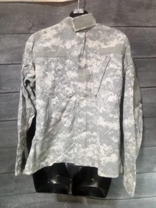 United States Army / Air Force UCP Camo Pattern Uniform Top Size Small Short - Picture 1 of 12