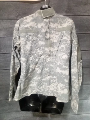 United States Army / Air Force UCP Camo Pattern Uniform Top Size Small Short - Image 1 of 4