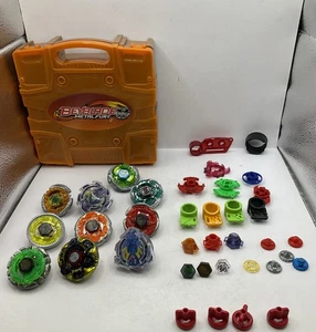 Lote de 10 Beyblades - Estuche - Piezas extra - ¡Difícil de encontrar! - Imagen 1 de 24
