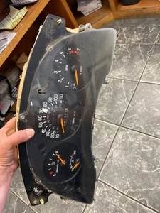 98-99 Chevy Lumina Speedometer 16152861 - Picture 1 of 4