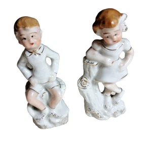 Vintage Japan Keramik Figuren Junge sitzend Mädchen stehend Goldrand 4" Sammlerstück - Bild 1 von 11