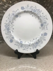 Wedgwood Bone China - BELLE FLEUR - 8" Salad Plate, Made In England - Picture 1 of 3